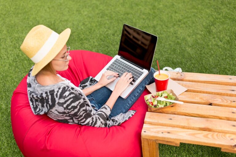 Digital Detox Retreats