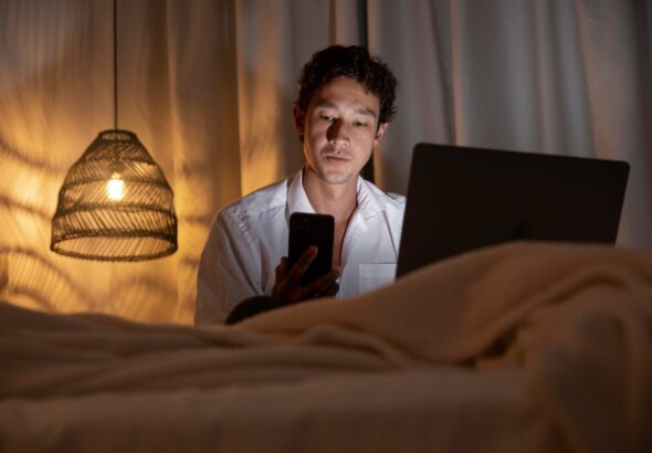 stop scrolling at night