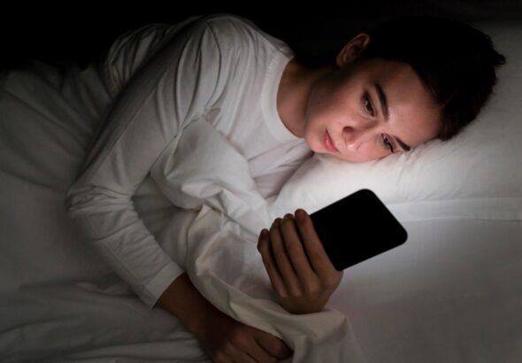Social Media and Deep Sleep